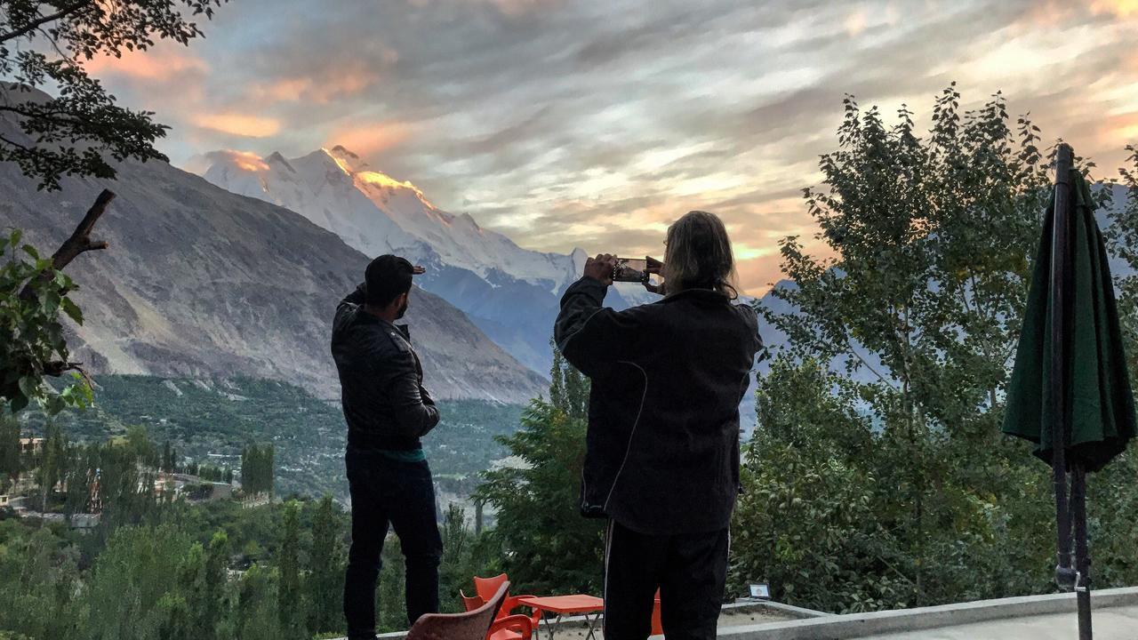Baltit Heritage Inn Karimabad  Exterior photo